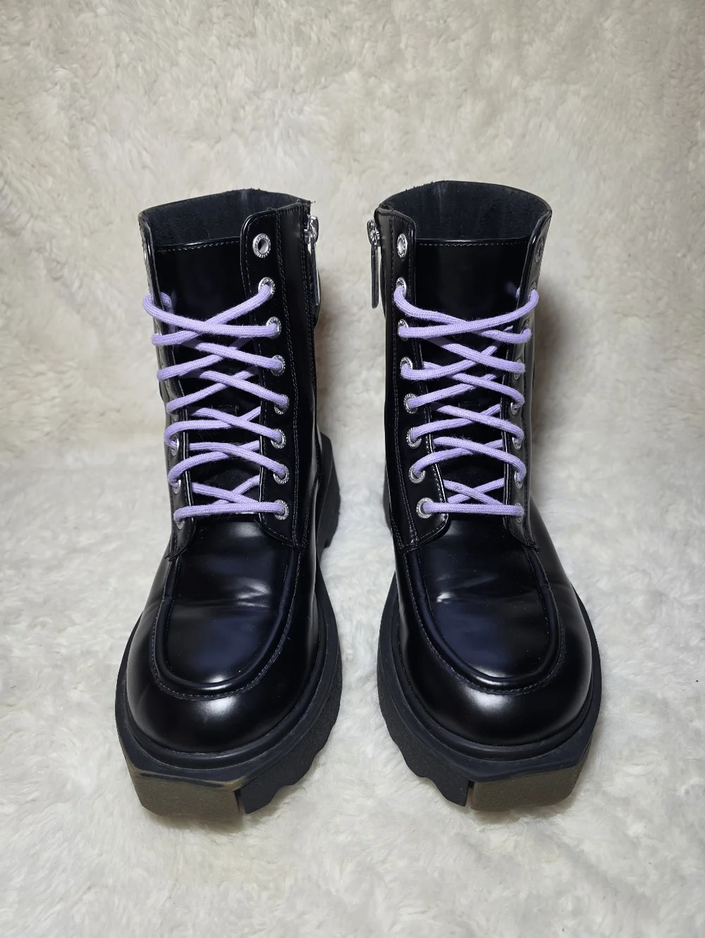 Peacebird Black Platform Combat Boots | Lilac Laces | Size 6-6.5 Like New! - Picture 2 of 11